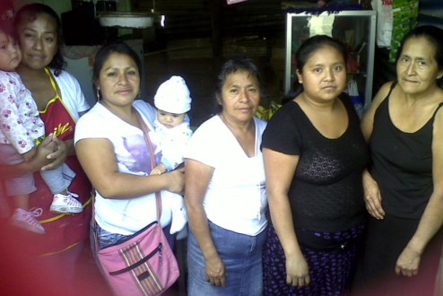 Frau Alejandra Tum Pacheco ganz rechts im Bild