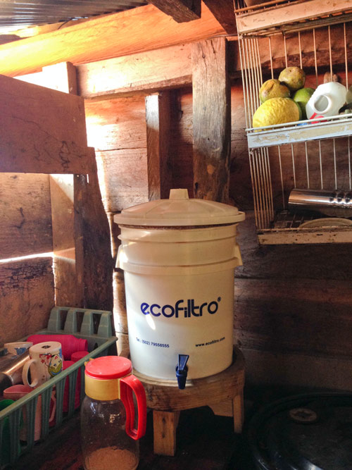 Wasserfilteranlagen für Familien in Guatemala